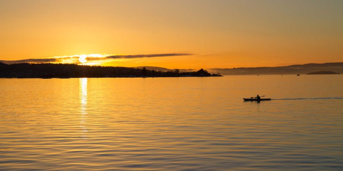 shutterstock_486940642-kajakkpadling-oslofjorden_web-1440x720